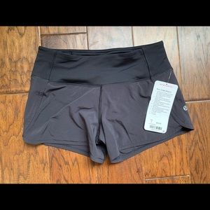 black lululemon shorts